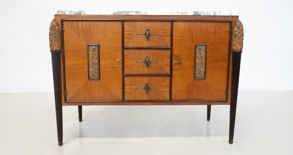 Art Deco chest of drawers by Paul Follot. Lemon tree and walnut wood. Circa 1920.