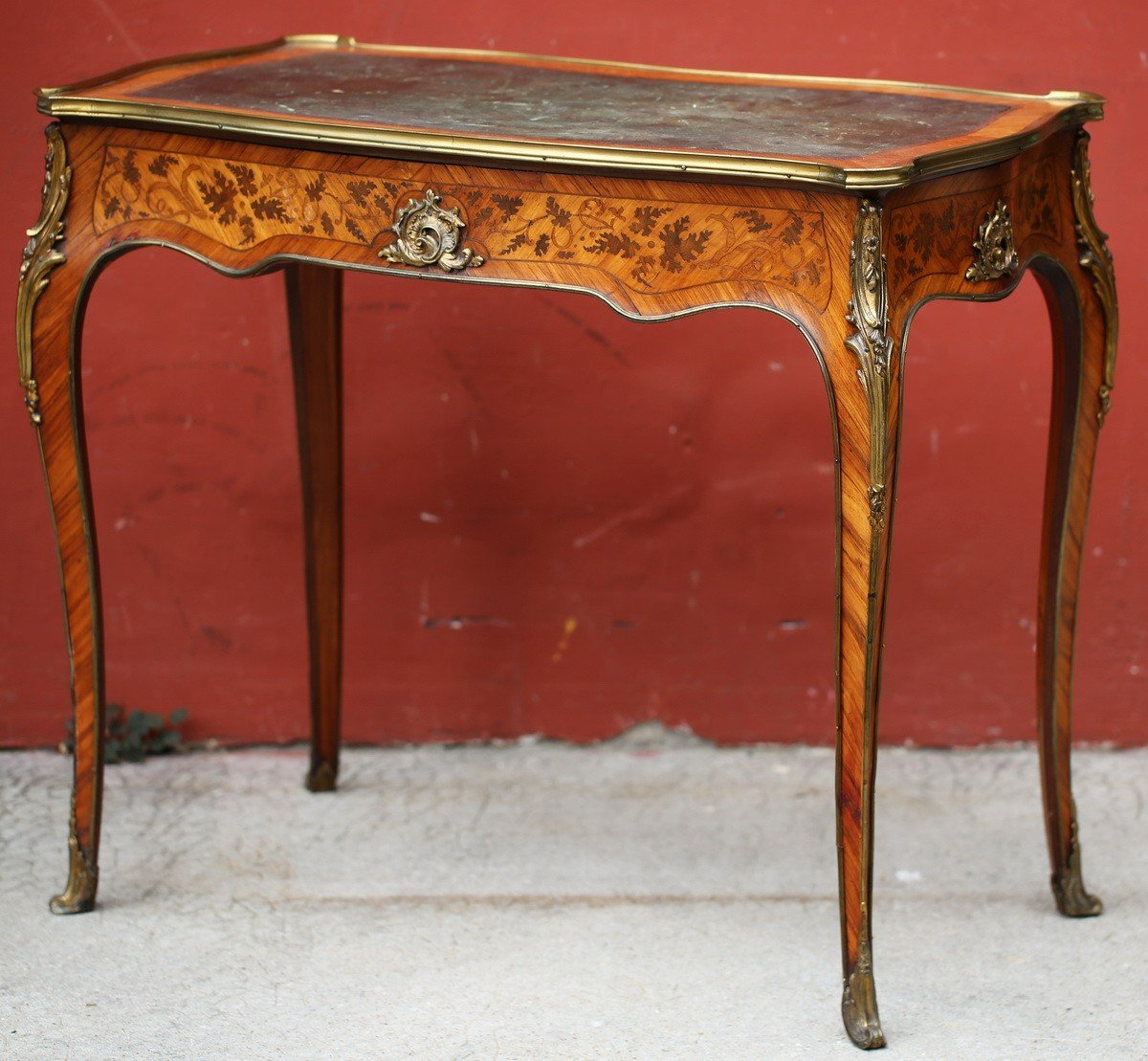 Vintage & Antique Tables for Sale on Proantic
