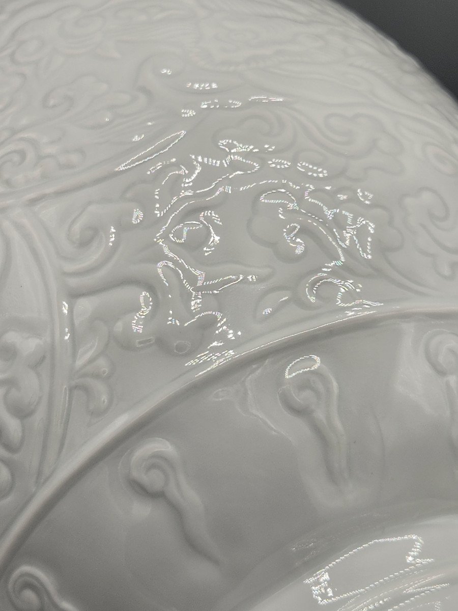 Vase En Porcelaine Blanche De Chine Décor Aux Animaux Fantastiques-photo-3