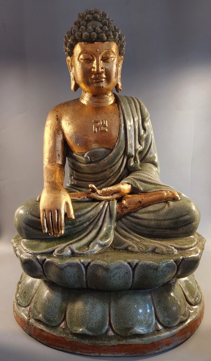 Bouddha Shakyamuni en  Céladon de Longquan 