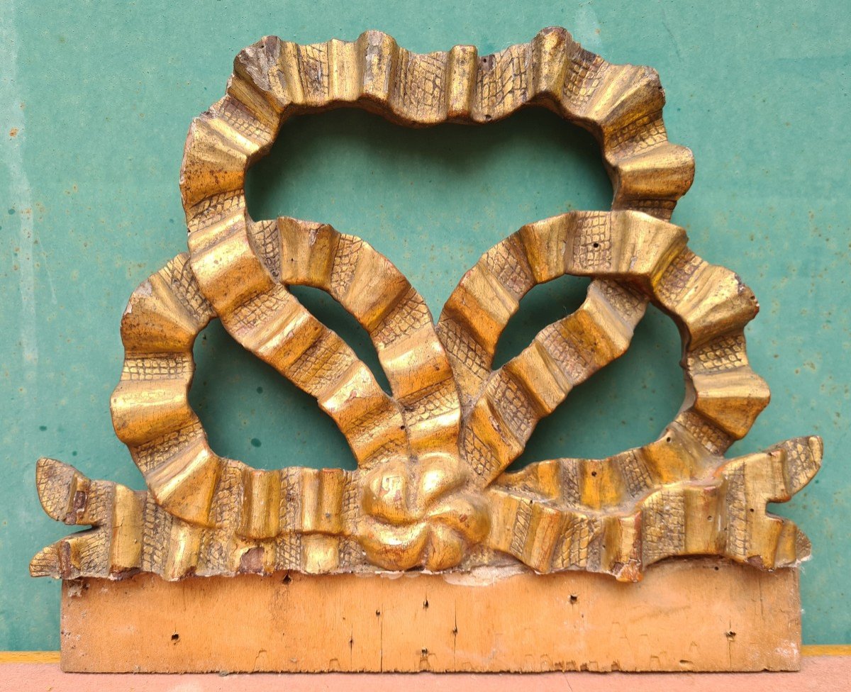 Carved Golden Wood, Mirror Knot-photo-2