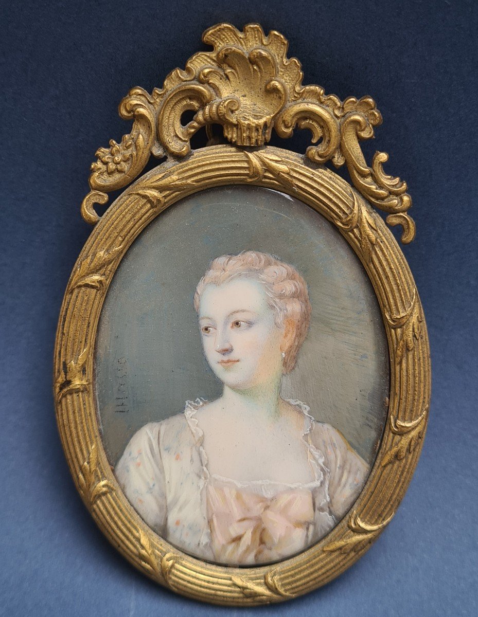 Portrait Miniature De Femme De Qualité Sous Louis XV