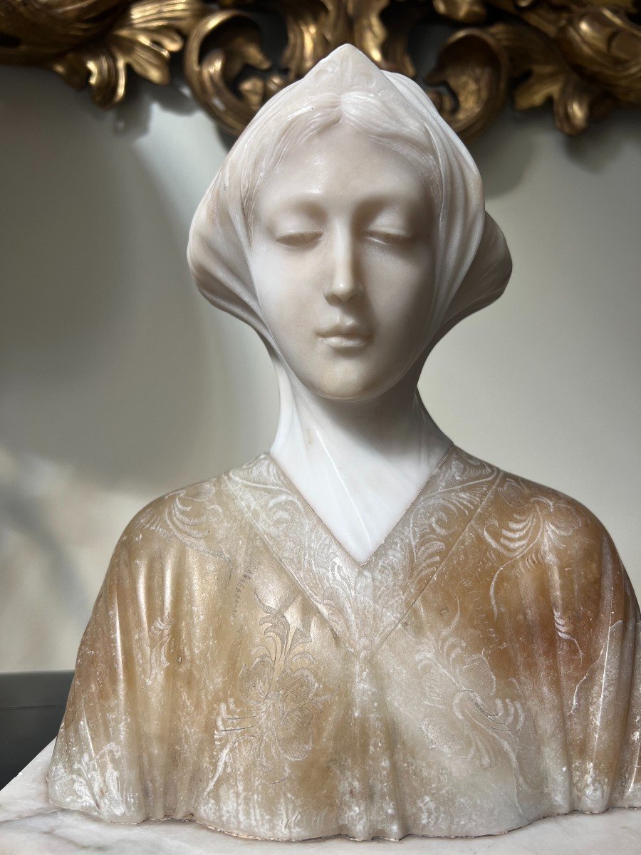 Alabaster Bust Of Beatrice-photo-4