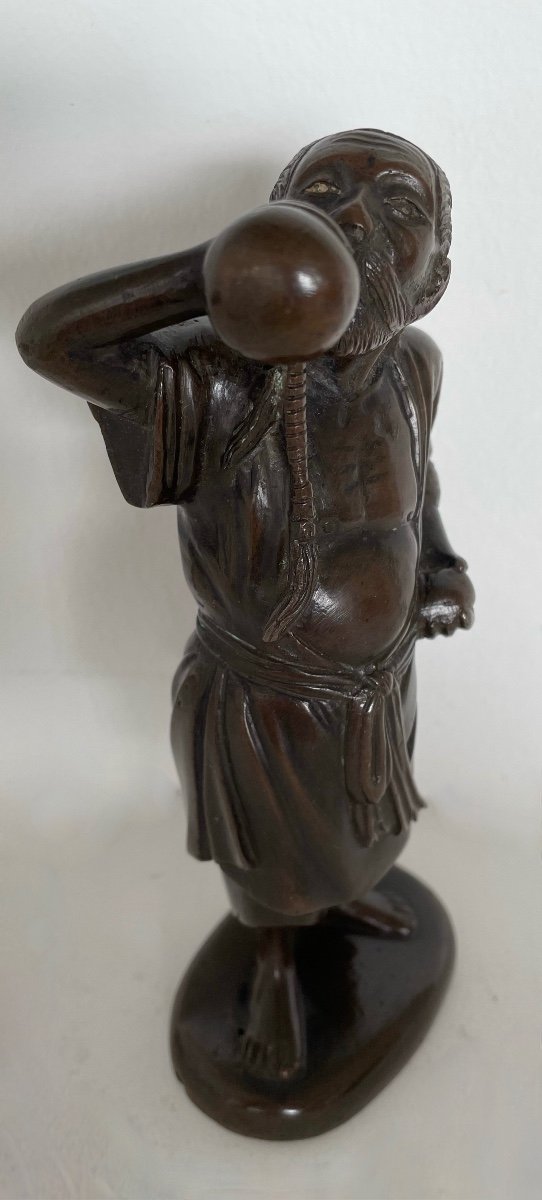 An Asian Man Drinking From His Gourd, Bronze Subject-photo-8