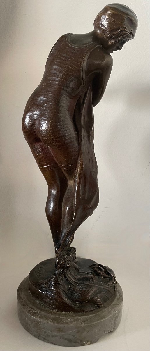 The Young Woman And The Crab, Bronze Sculpture-photo-3