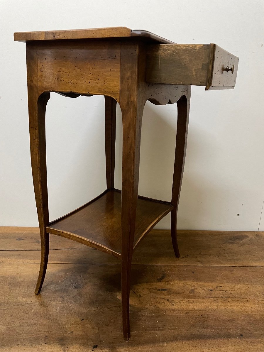 Small Walnut Side Table-photo-7