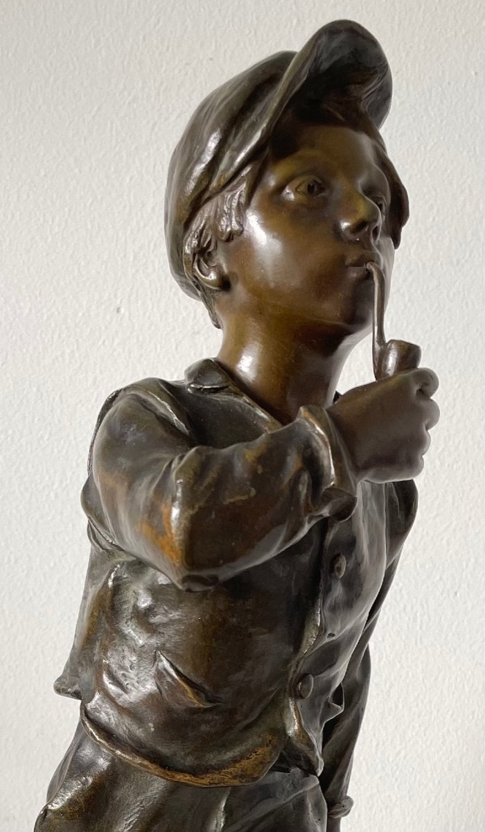 Young Man With A Pipe, Bronze Sculpture-photo-7