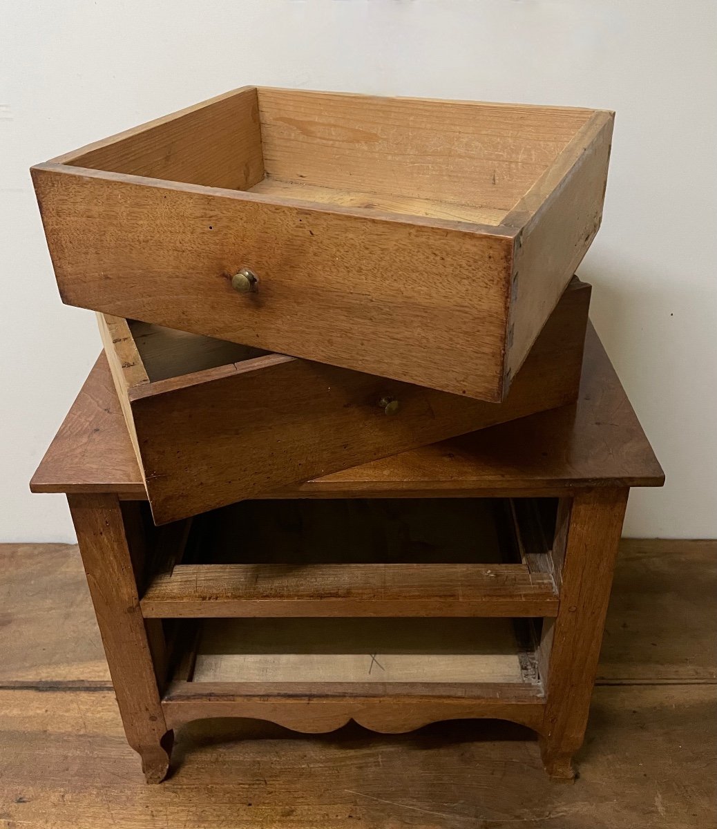 Small Low Children's Walnut Chest Of Drawers-photo-6