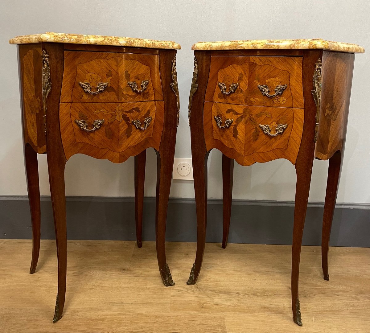 Pair Of Louis XV Style Bedside Tables-photo-3