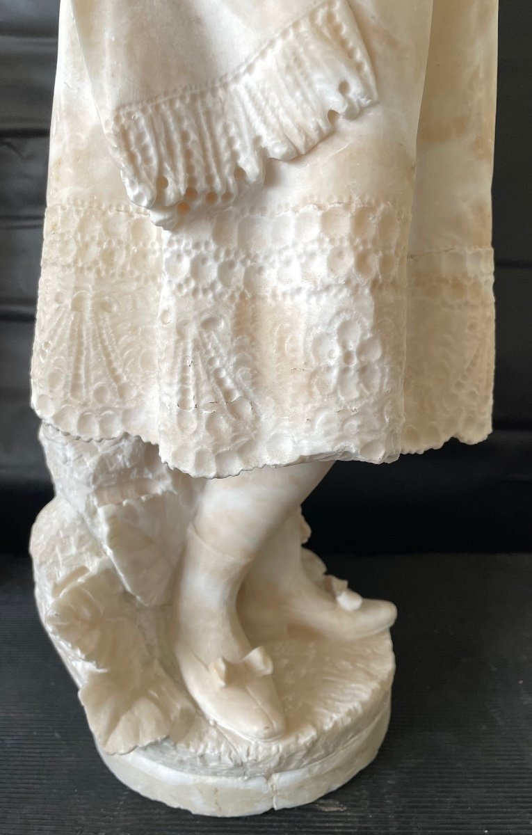 Jeune Fille à La Clémentine , Sculpture En Albâtre-photo-4