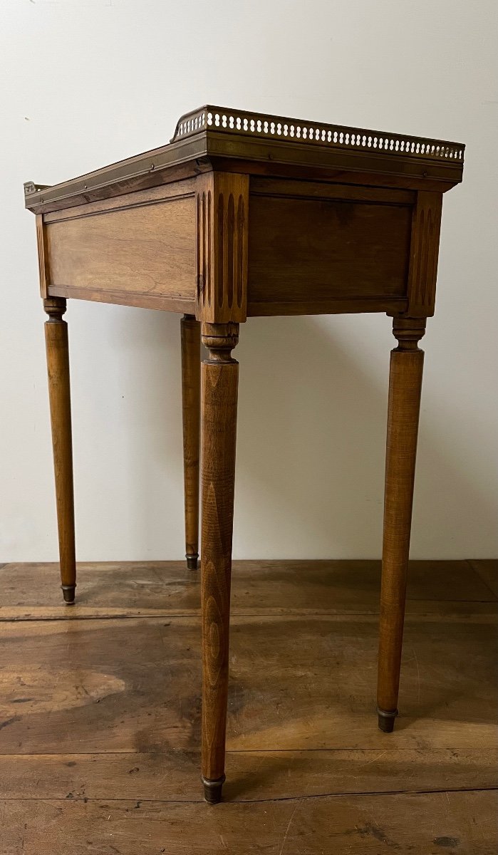 Louis XVI Style Side Table -photo-4