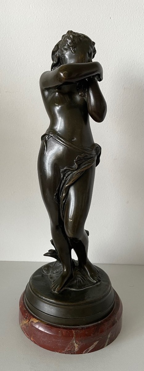 Nymphe à La Colombe  , Sculpture En Bronze.