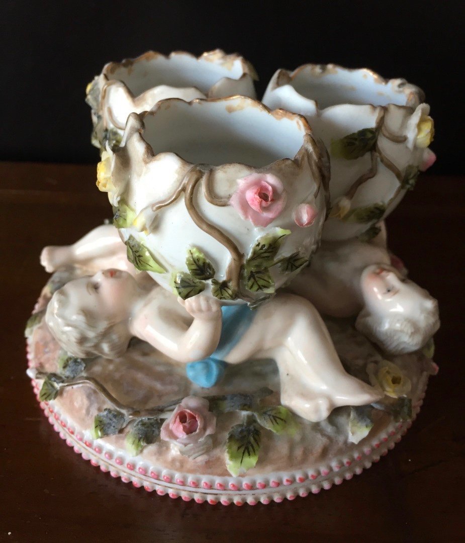 Groupe De Chérubins En Porcelaine-photo-8