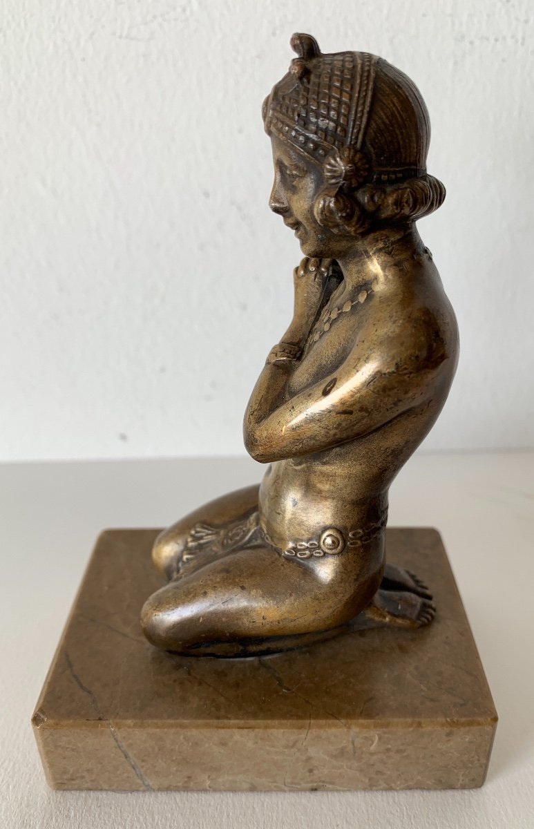 Young Art Deco Woman, Subject In Spelter-photo-2