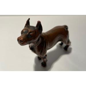 Petit Sujet En Bronze Représentant Un Chien Staff