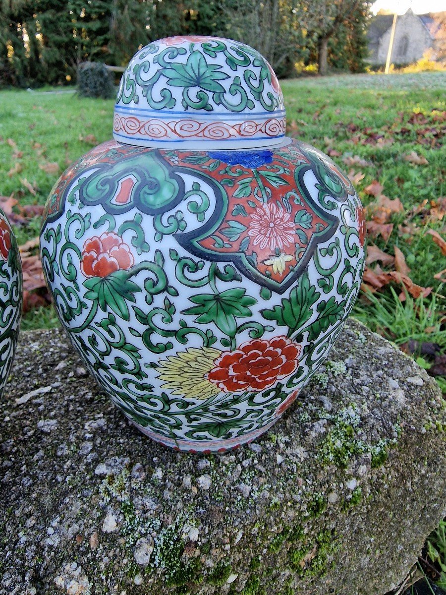 Pair Of Chinese Famille Verte Wucai Ming Dynasty Style Covered Pots Jar-photo-4