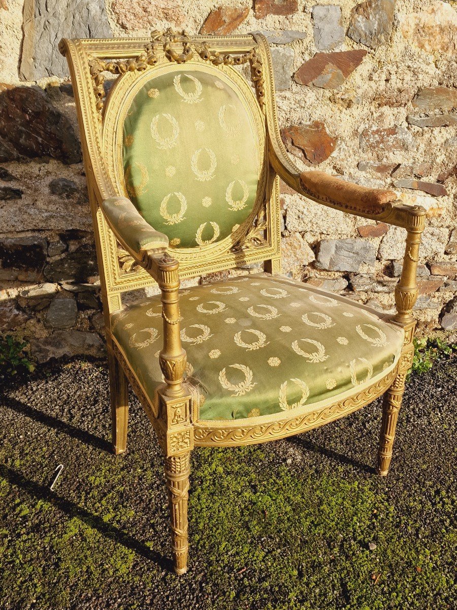 Paire De Fauteuils à La Reine St. De Georges Jacob En Bois Redoré -photo-1