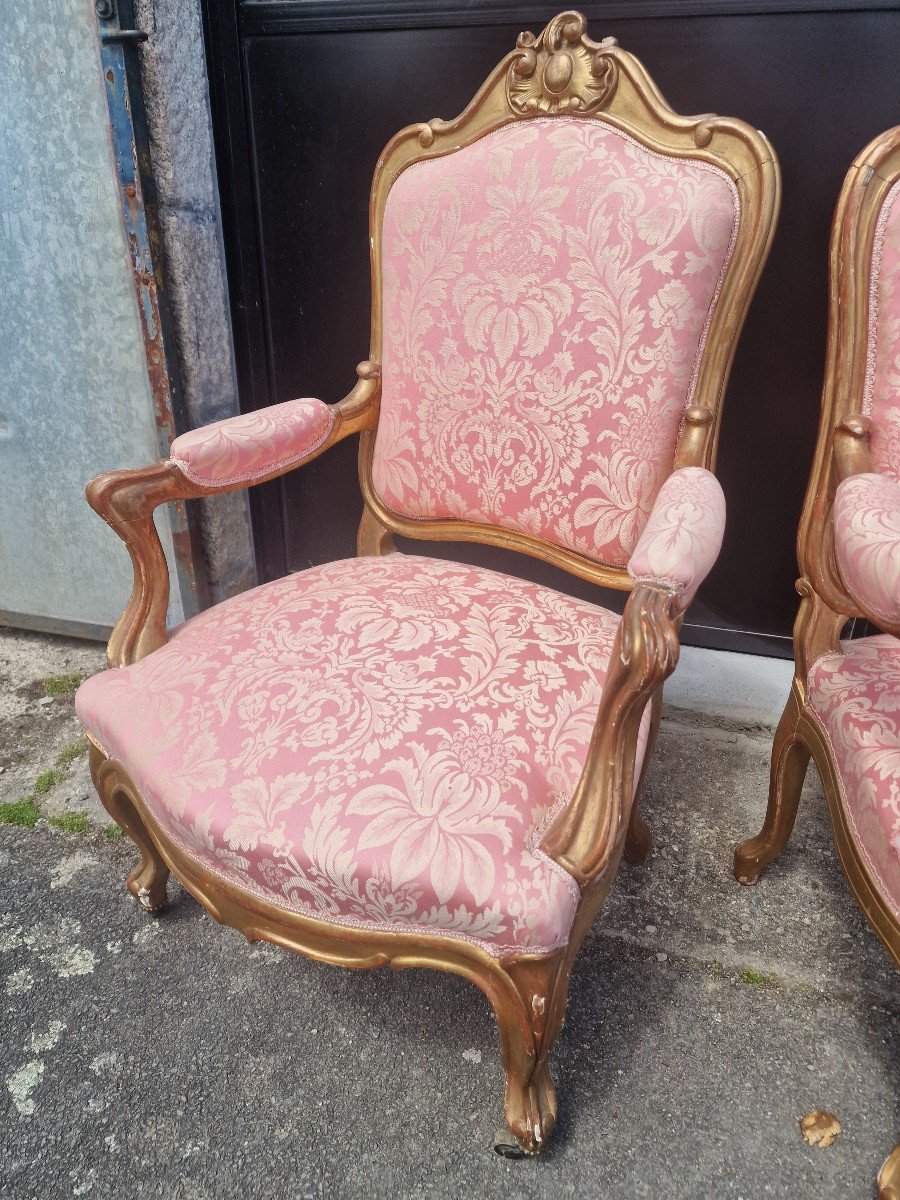 Paire De Grands Fauteuils En Bois Stucqé Doré Napoléon 3 Dossiers Plats-photo-3