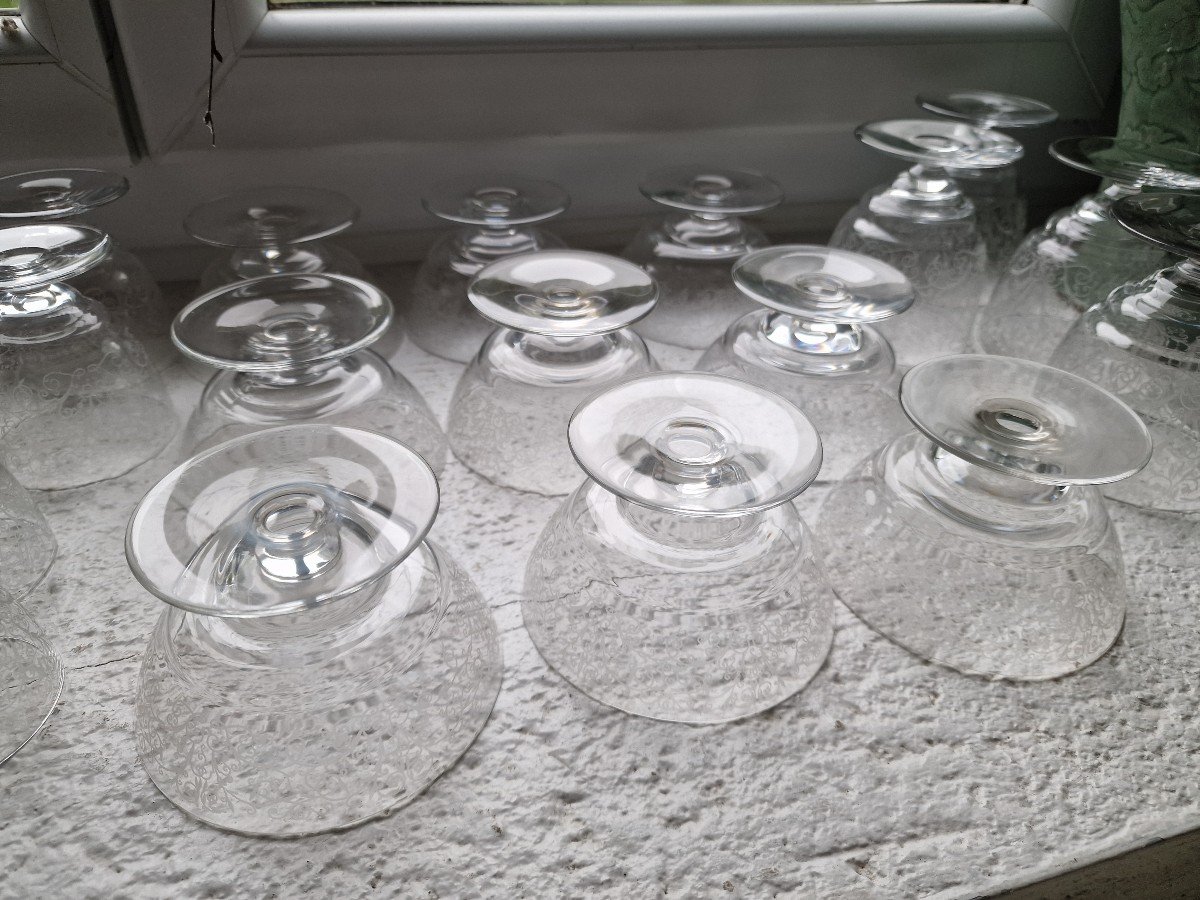 Partie De Service De Verres En Cristal De Baccarat Modèle Lulli Avec Carafe Et Broc-photo-1