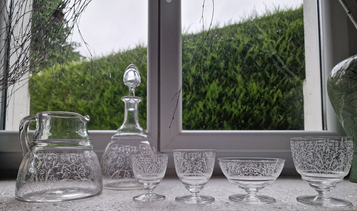 Partie De Service De Verres En Cristal De Baccarat Modèle Lulli Avec Carafe Et Broc