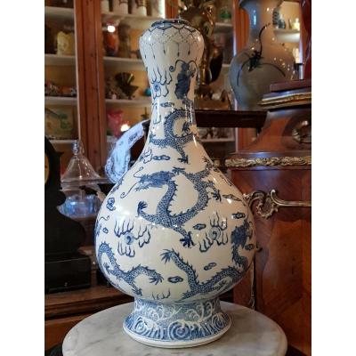Vase Garlic White Blue Porcelain Decor Imperial Nine Dragons.