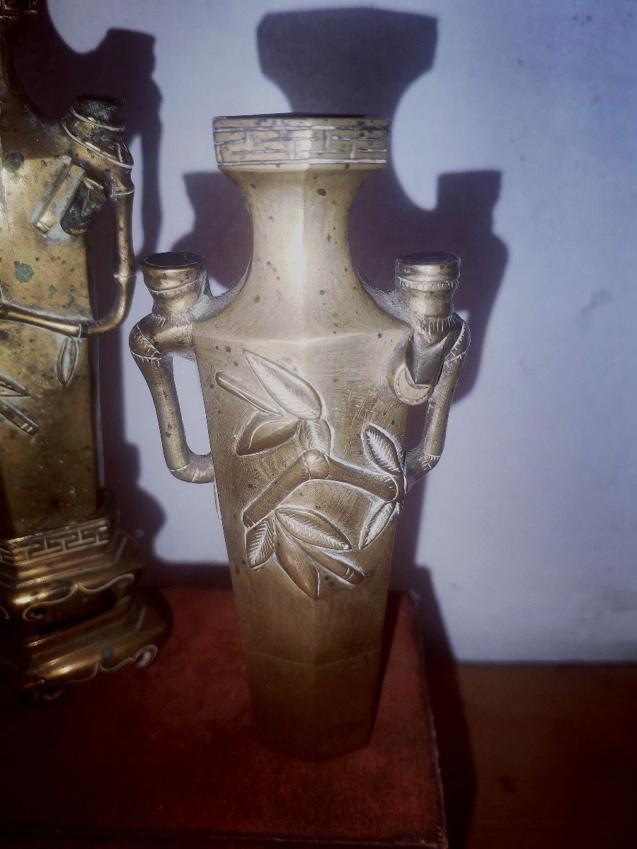 Pair Of Thick Bronze Vases + A Stand, Bamboo Decor, Vietnam 19th Century-photo-2