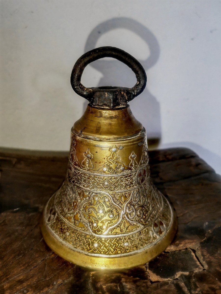 Pretty Bronze Bell, Silver And Copper Inlays, 19th Century Orient -photo-1