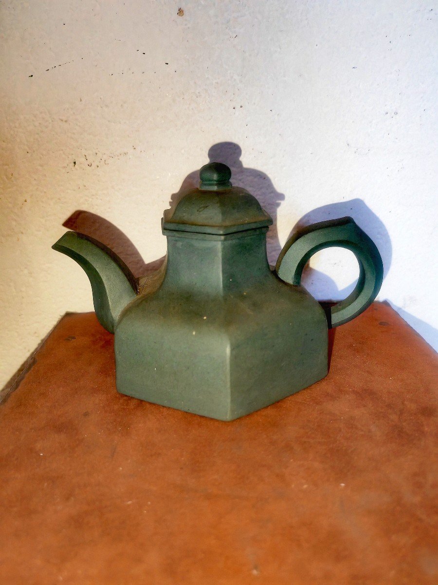 Pretty Little Yixing Terra Cotta Teapot, Green Color, China 20th Century 