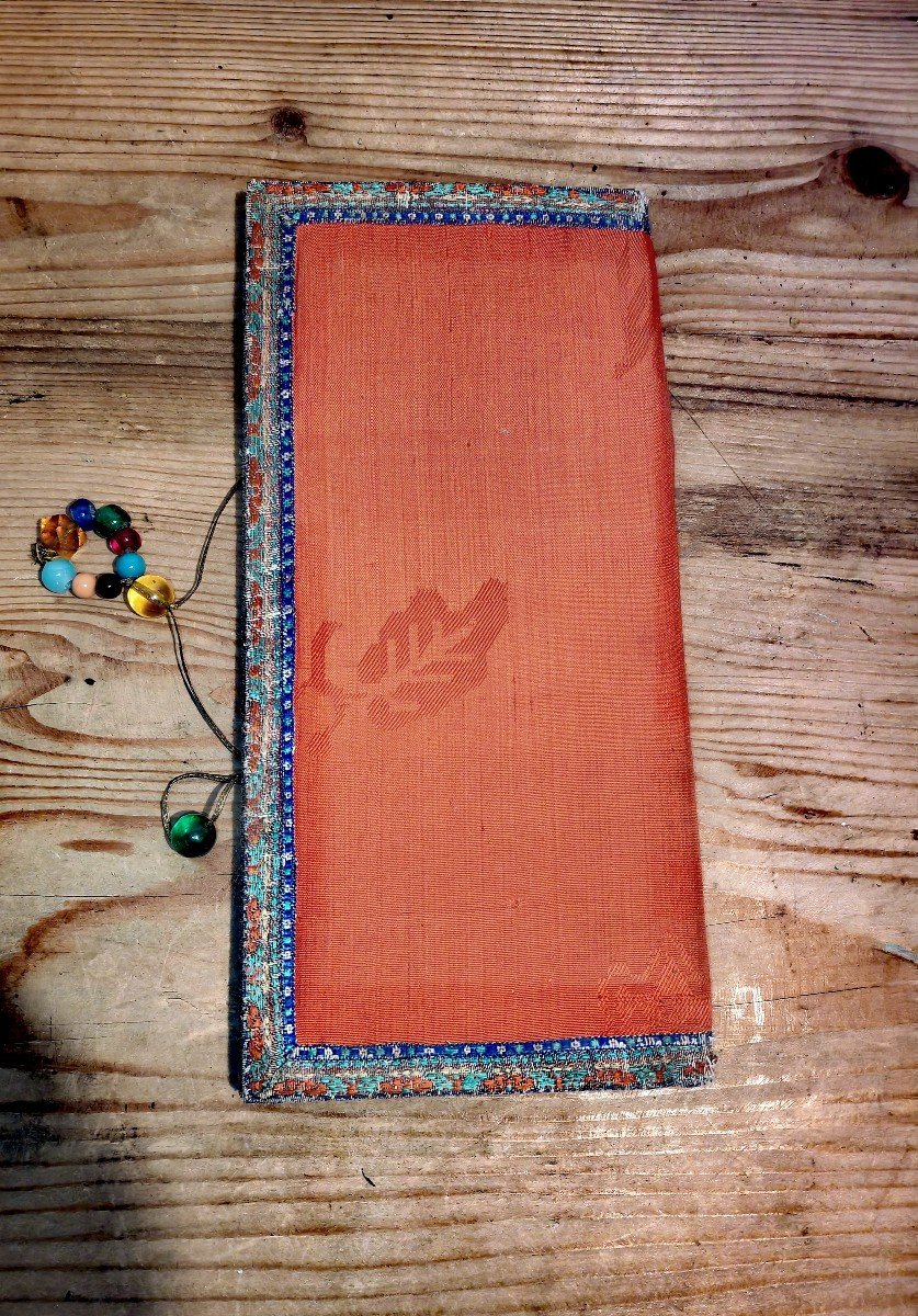 Nice Notebook Or Menu Holder , Maison Clayes, San Francisco, 19thc Embroidered Chinese Silk -photo-3