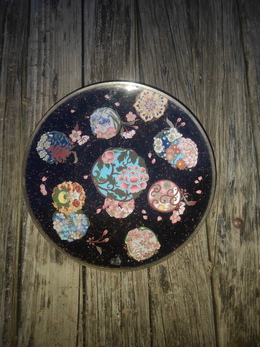 Great Cloisonné Enamel Dish, Rare Model, Black & Gold Glitter, Floral Decor, Japan Meiji 19th C