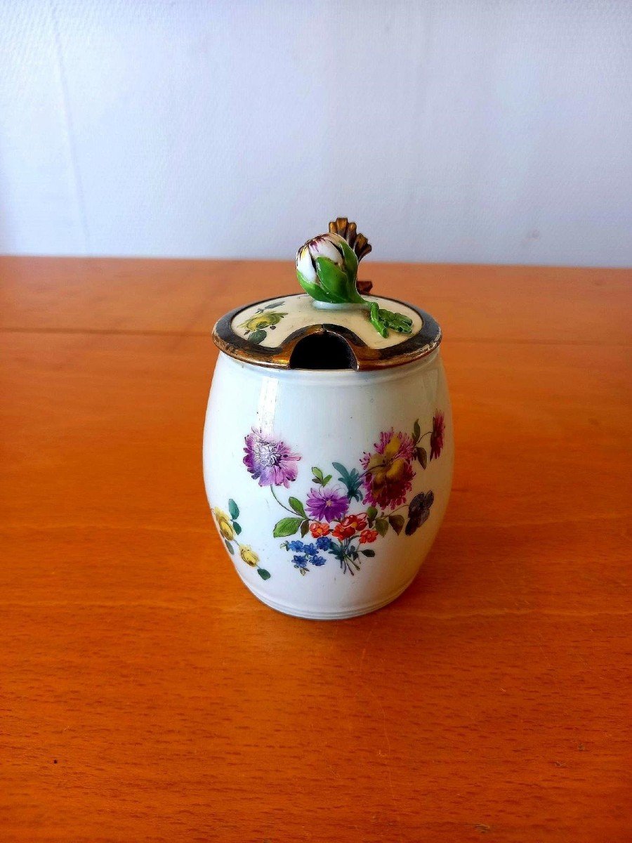 Porcelain Mustard Pot: Meissen 18th Century.