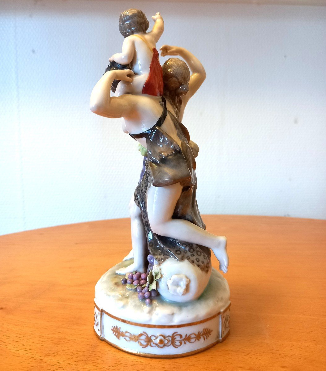 Groupe En Porcelaine: Capodimonte Italie XIXème Siècle.-photo-3