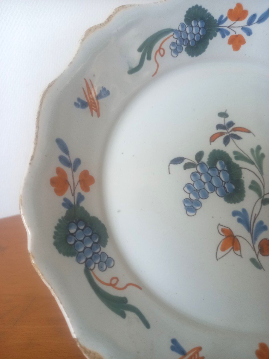 Earthenware Plate: Nevers 18th Century-photo-1