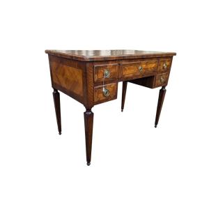  Neoclassical Desk