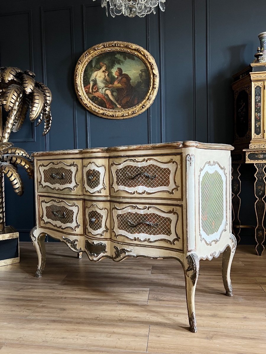 Commode Italienne En Bois Patiné De Style Louis XV