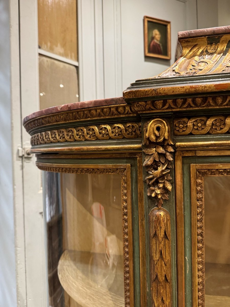 19th Century Showcase In Painted And Gilded Wood In Louis XVI Style -photo-3