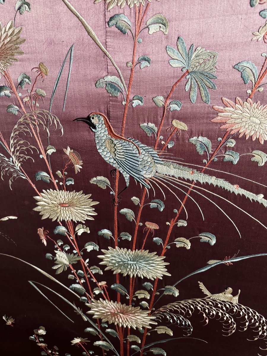 Broderie / Grande Soierie Chinoise (2m17) Encadrée Représentant Des Oiseaux Et Insectes - XXe -photo-4