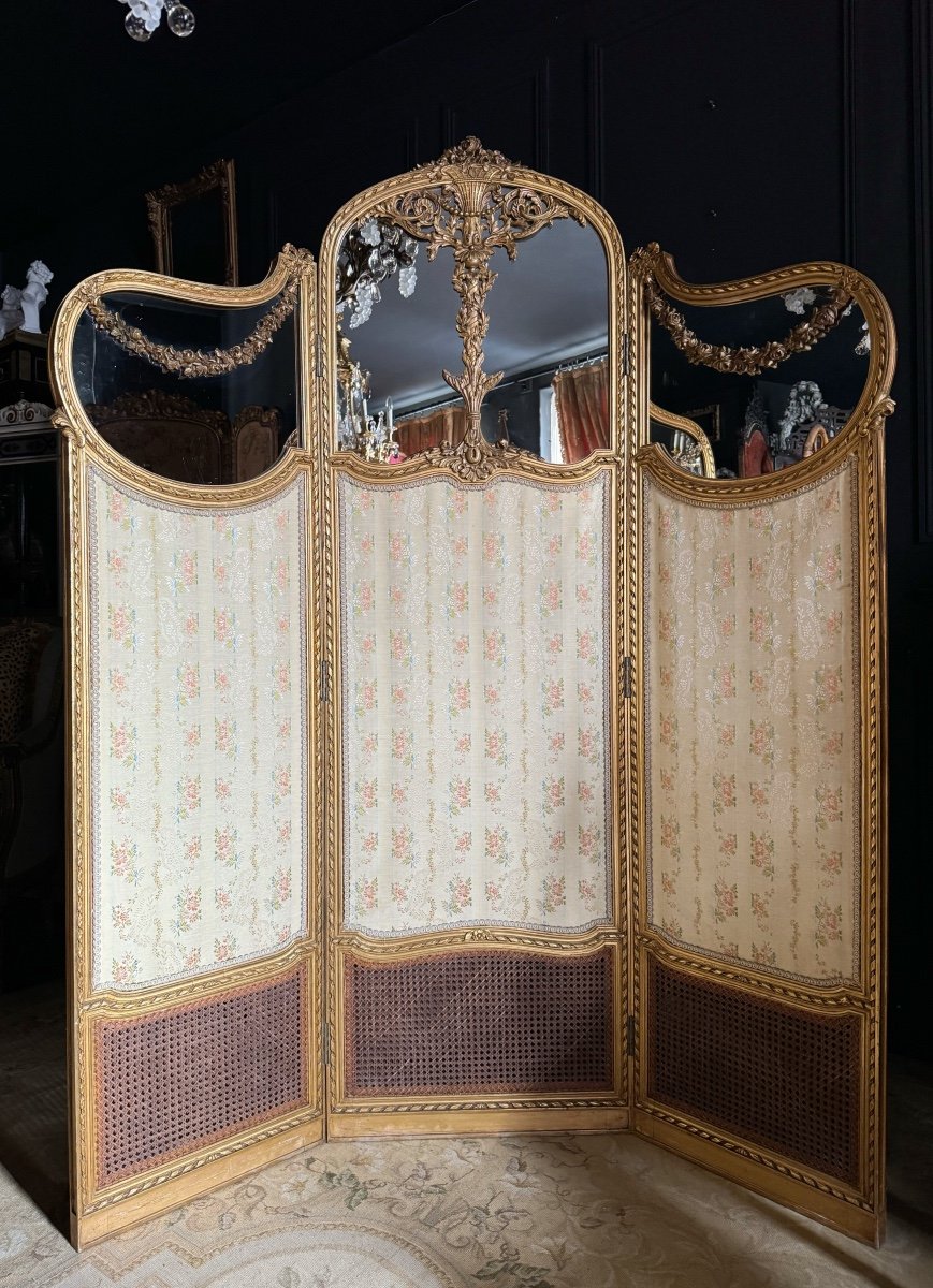 Late 19th Century Louis XVI Style Gilded And Carved Wood 3-leaf Screen