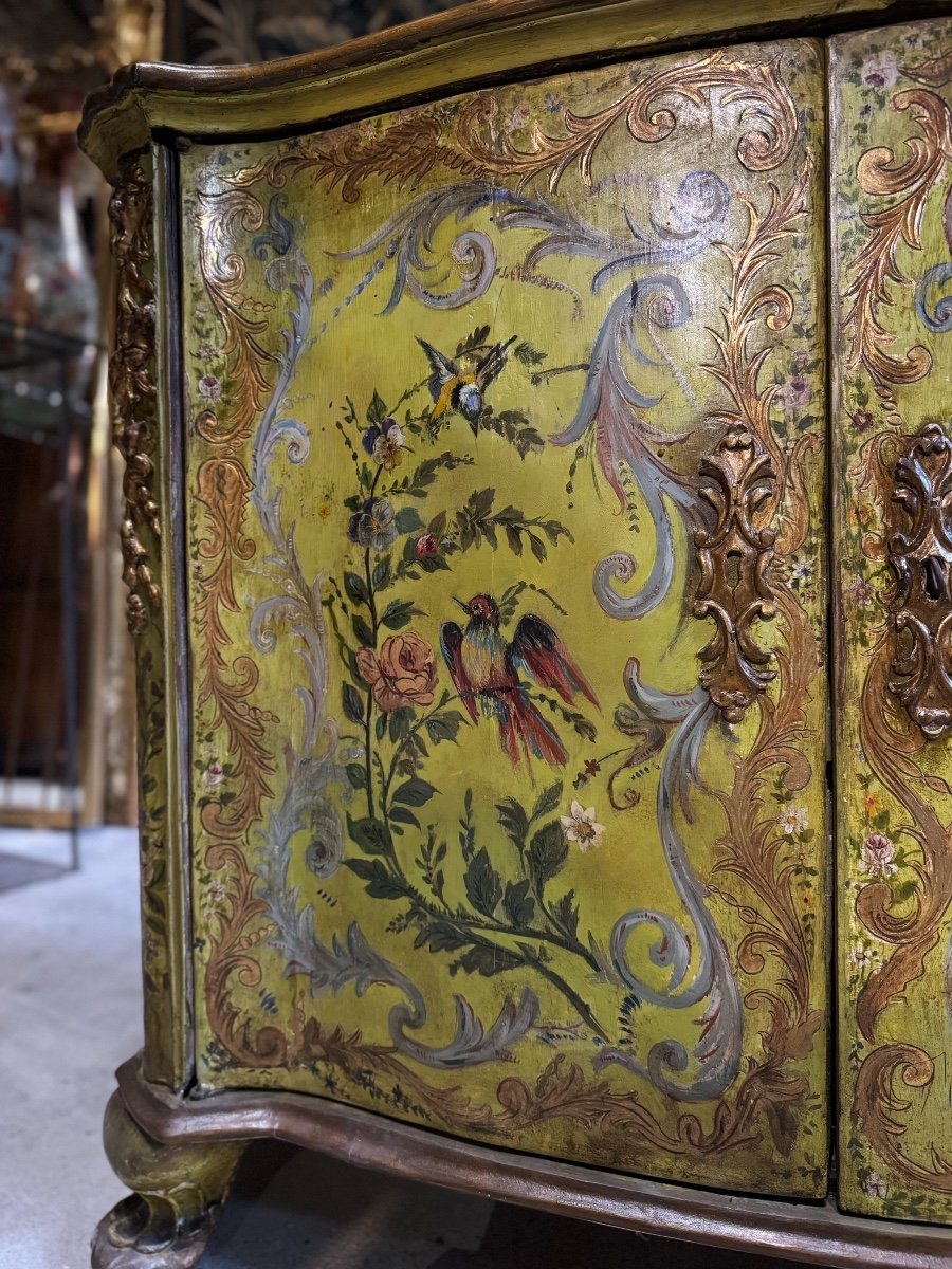 18th Century Venetian Buffet In Painted Wood With Bird Decor -photo-2