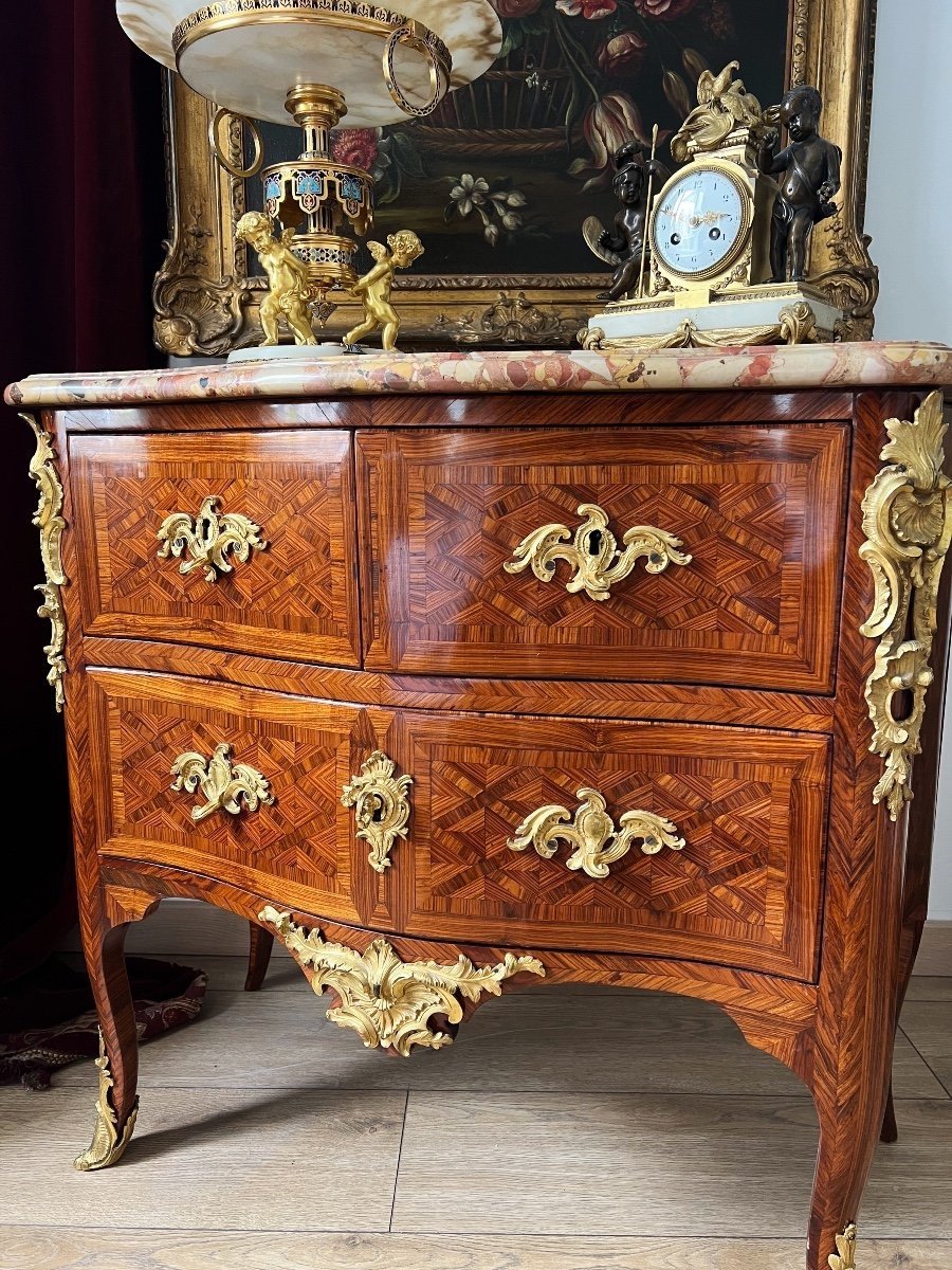 Commode Sauteuse D’époque Louis XV En Marqueterie Et Bronze Doré - XVIIIe-photo-1