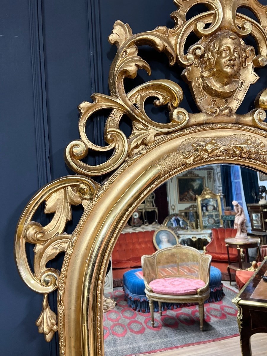 Miroir D’époque Napoléon III En Bois Doré à La Feuille à Décor D’une Tête Et De Fleurs - XIXe-photo-3