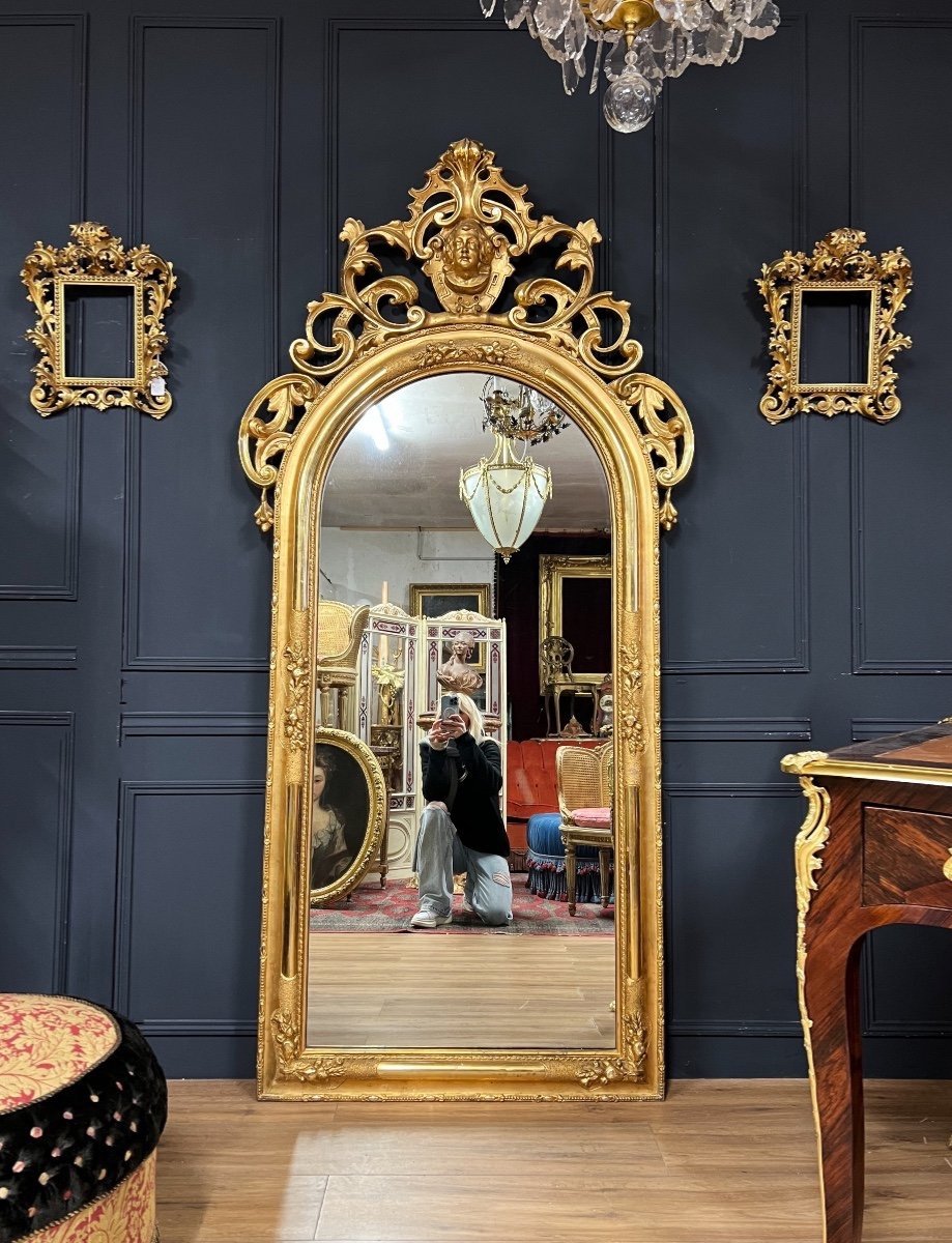 Miroir D’époque Napoléon III En Bois Doré à La Feuille à Décor D’une Tête Et De Fleurs - XIXe-photo-7