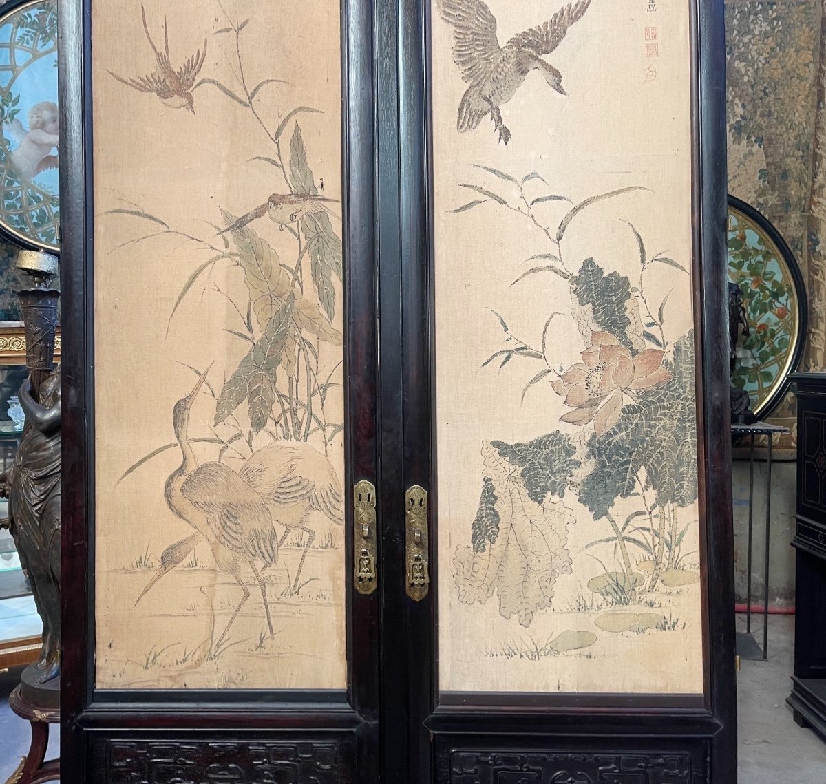 Pair Of 19th Century Chinese Doors Decorated With Two Pairs Of Silk Paintings-photo-4