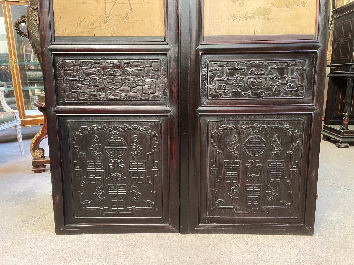 Pair Of 19th Century Chinese Doors Decorated With Two Pairs Of Silk Paintings-photo-2