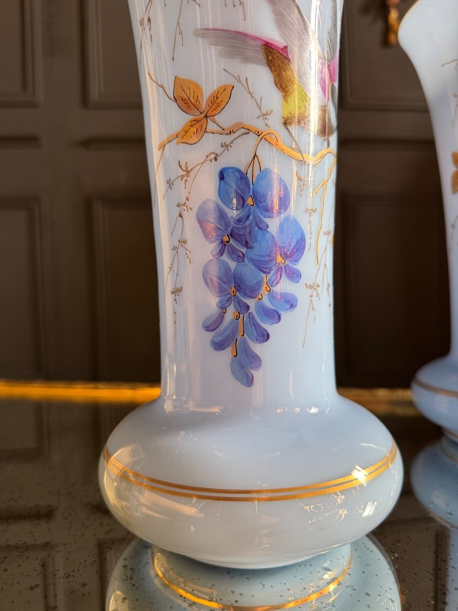 Paire De Vases D’époque Napoléon III En Opaline Bleu à Décor D’oiseaux -photo-2