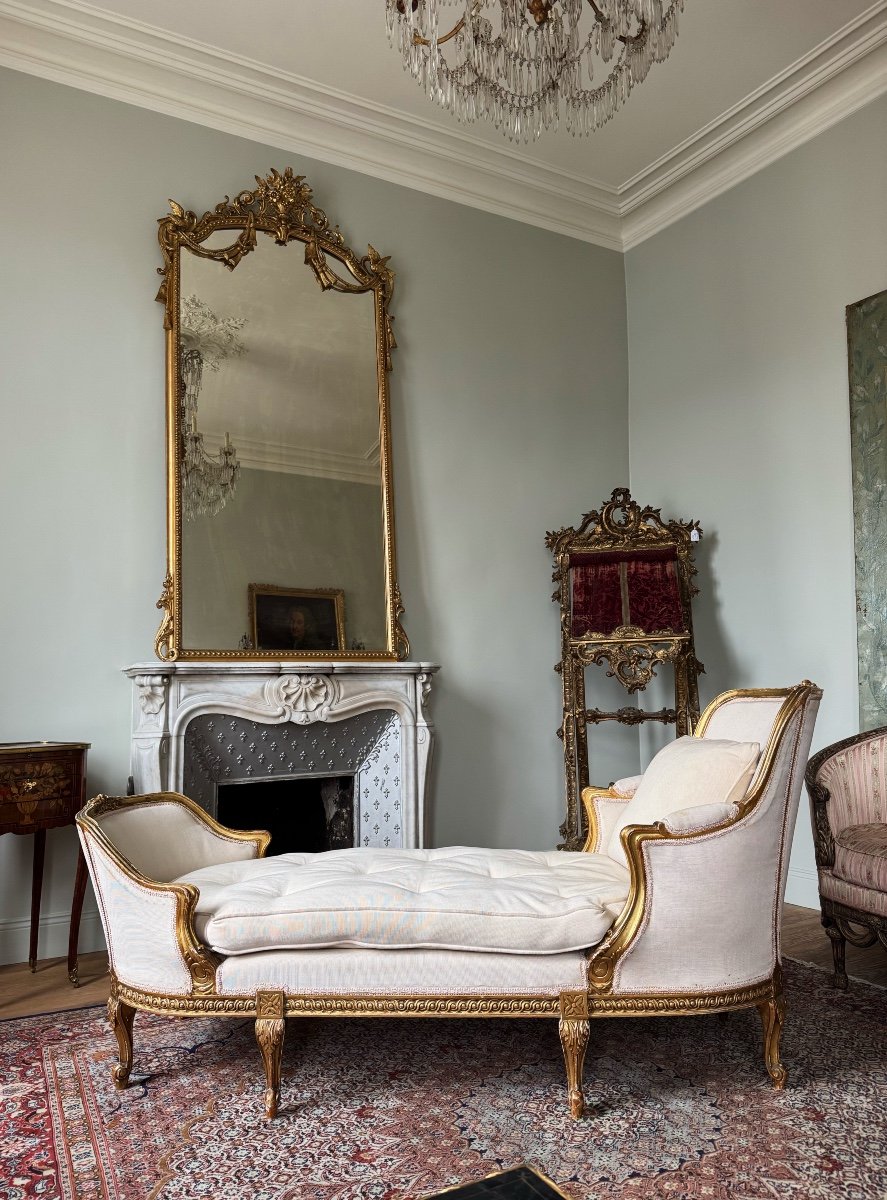 19th Century Duchess In Boat In Gilded And Carved Wood In Louis XVI Style