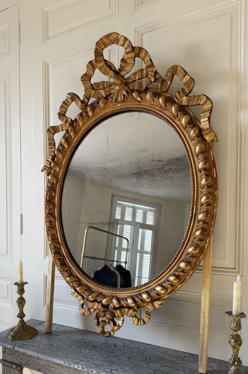 Oval Mirror From The Napoleon III Period In Gilded And Carved Wood With A Knot Decoration - 19th Century -photo-2