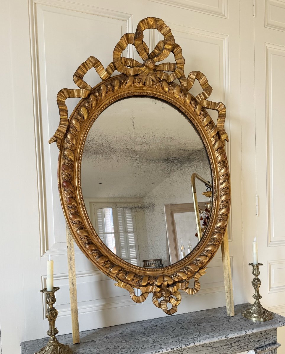 Oval Mirror From The Napoleon III Period In Gilded And Carved Wood With A Knot Decoration - 19th Century -photo-3