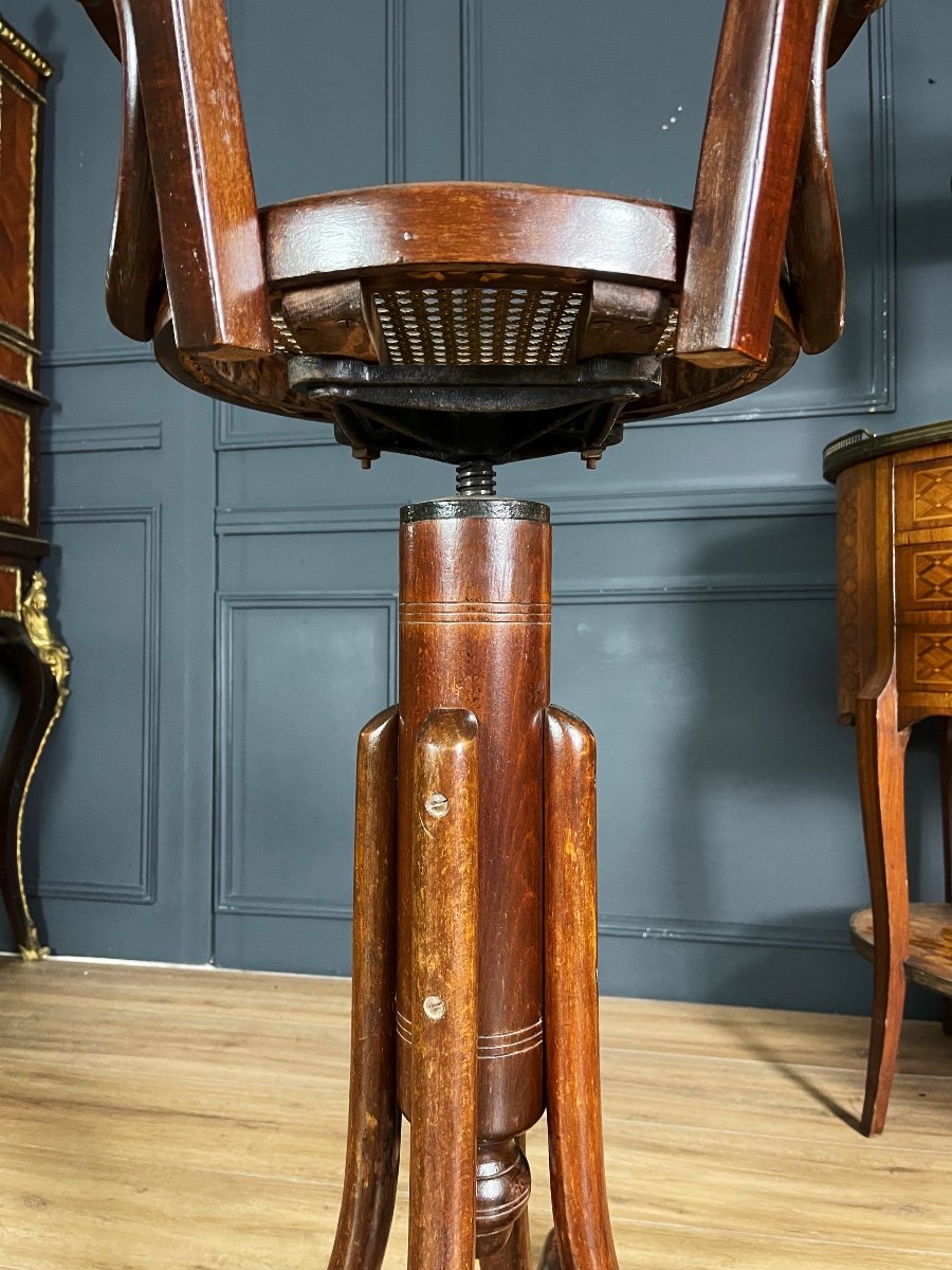 Thonet : Chaise tournante Pour Enfant d'époque Art Nouveau-photo-3