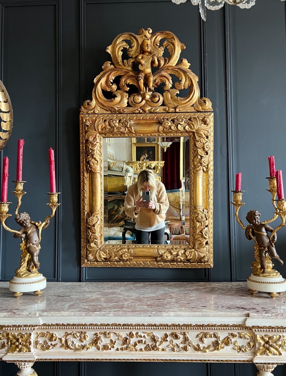 Miroir Italien D’époque Napoléon III En Bois Doré à Décor D’un Bébé Musicien-photo-2